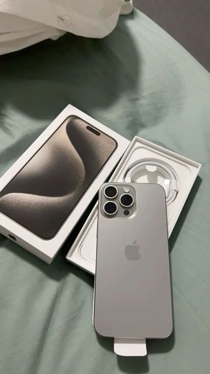 IPHONE 15 pro max titanium