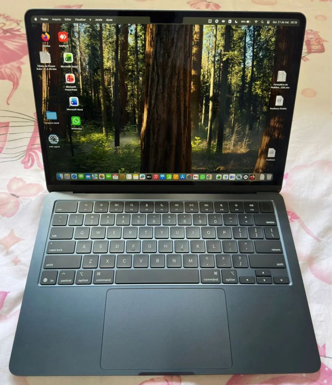 MacBook Air 13? com chip M4, 16 GB de RAM e SSD de 512 GB, cor Meia-Noite. - Foto 5