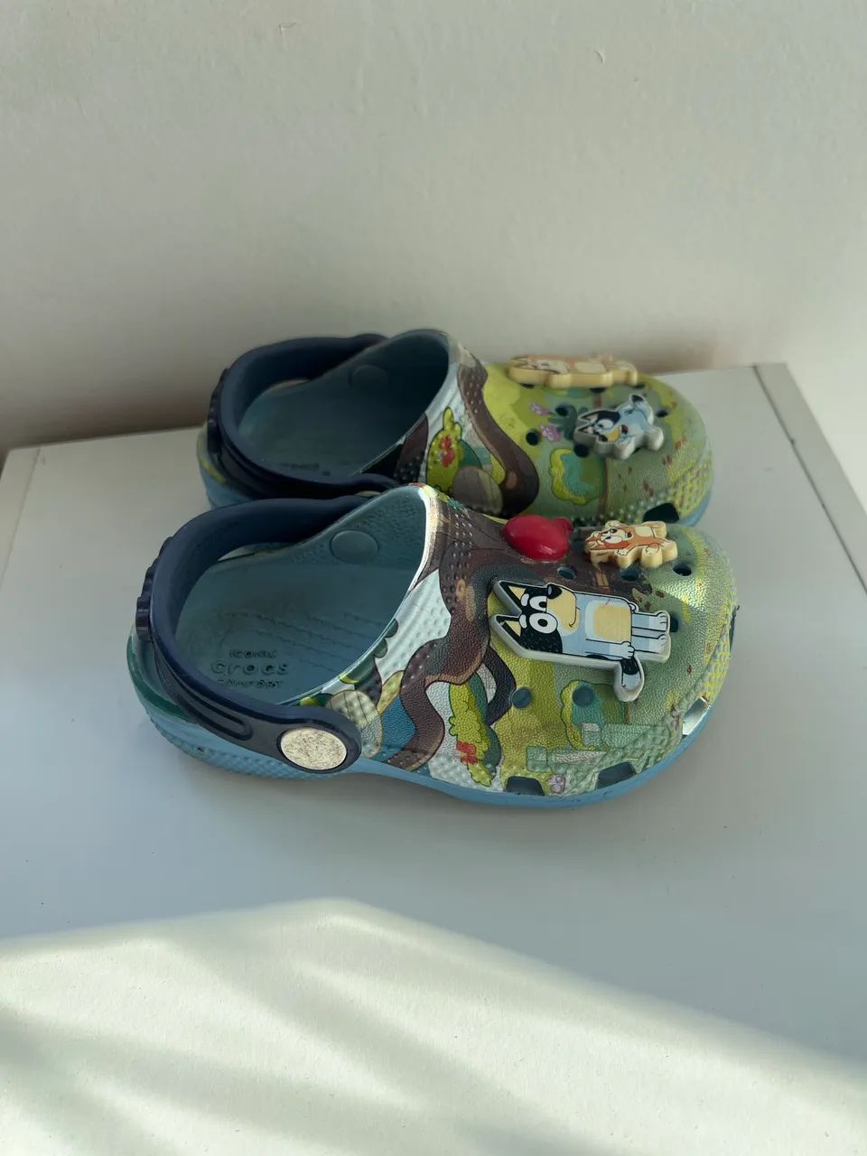 crocs da bluey - Foto 3