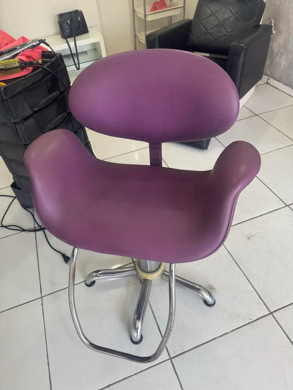 Cadeira pra salão  - Foto 3