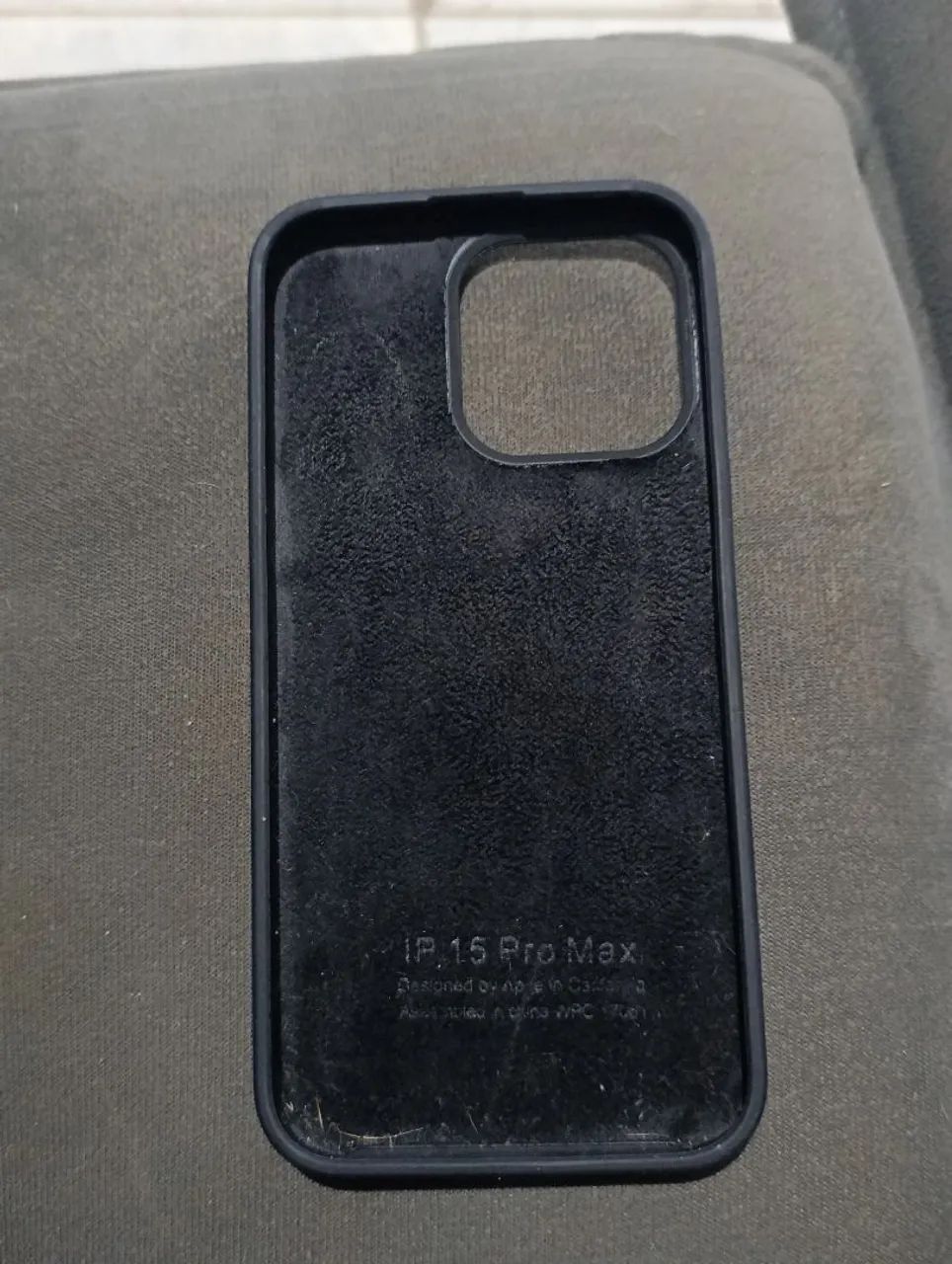 Capinha preta iPhone 15 pro Max 