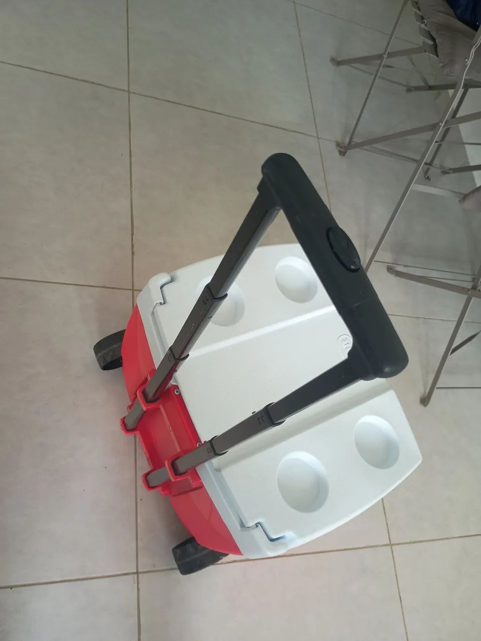 Cooler térmica mor com rodinhas  - Foto 4