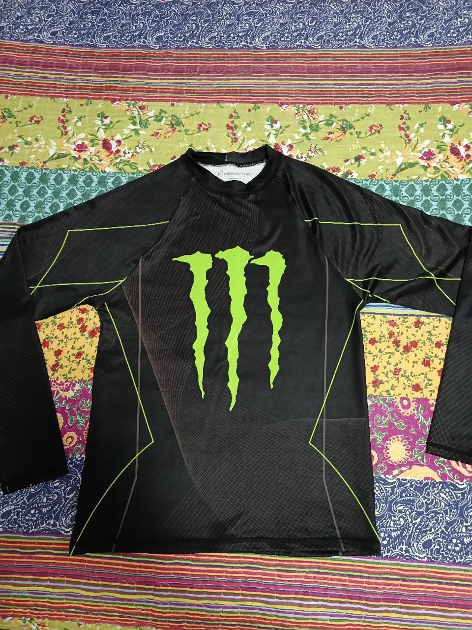 Blusa de compressão Mosnter 