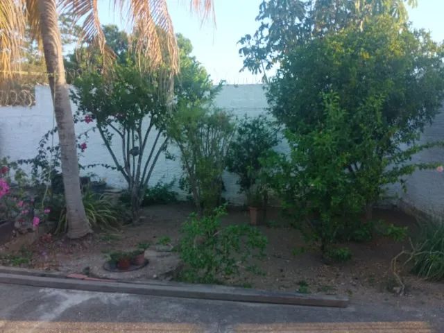 VENDE-SE CASA FOLHA 32 BEM LOCALIZADA  - Foto 2