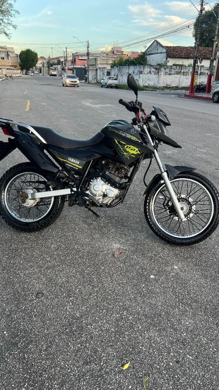 Moto Yamaha Crosser 2015