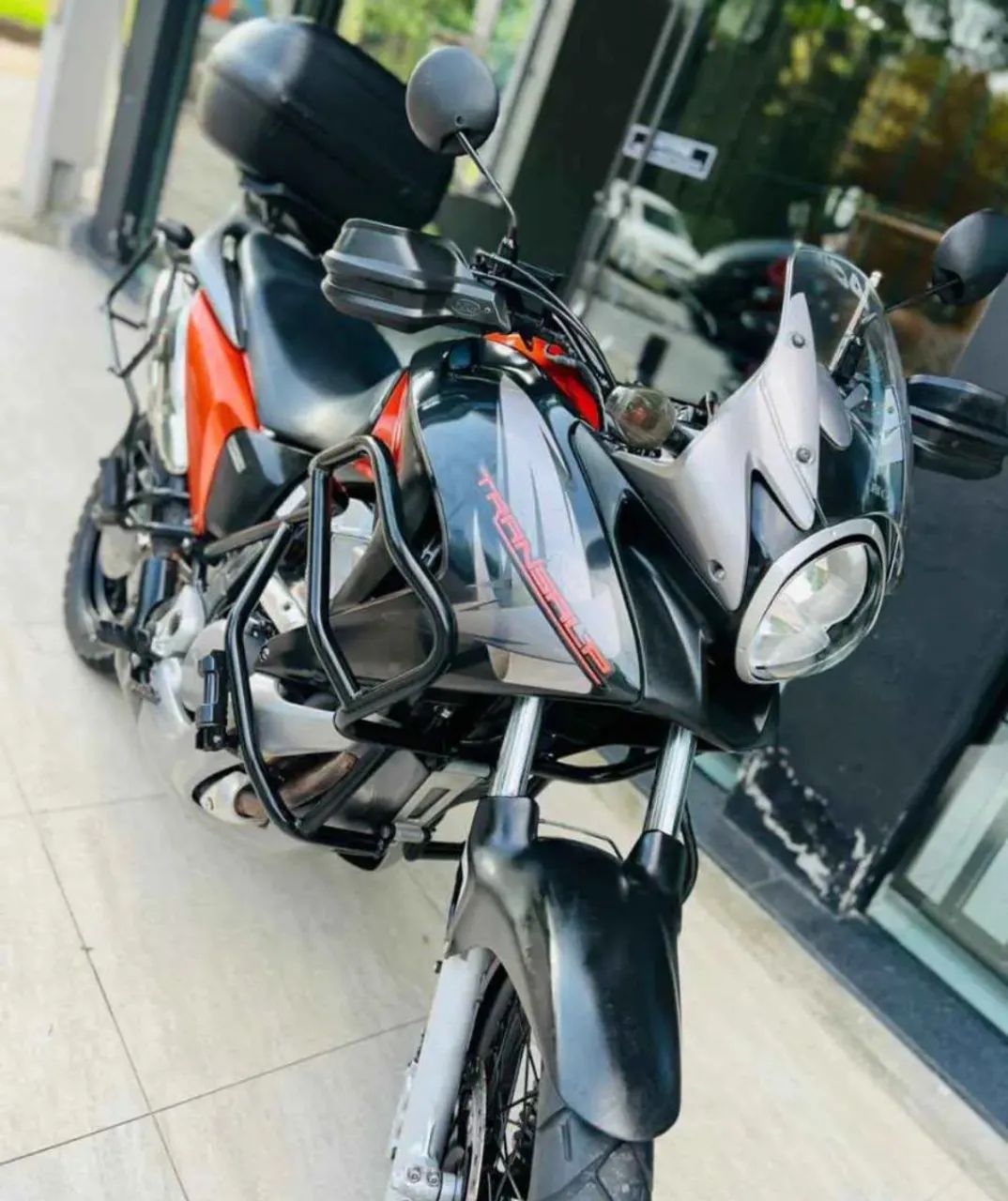 Vendo transalp 700 2014 com abs - Foto 2