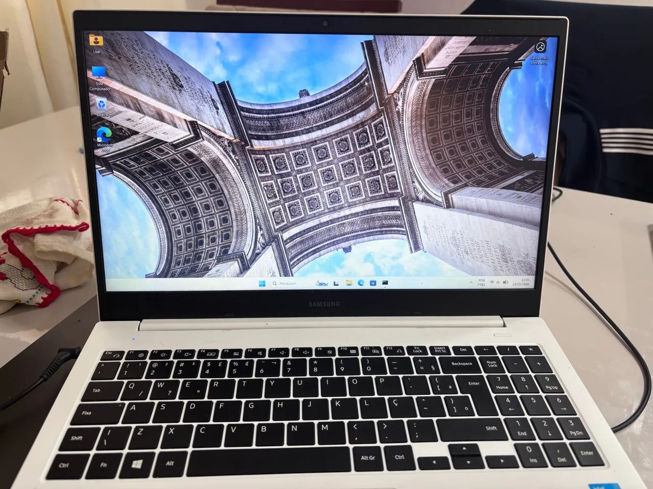 Notebook Samsung Celeron 16GB SSD 250GB