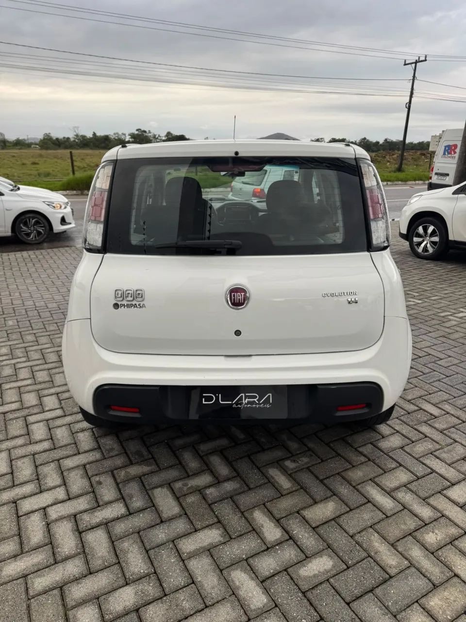 Fiat Uno Evolution 1.4 Fire Flex 8V 5P 2015 - Foto 3