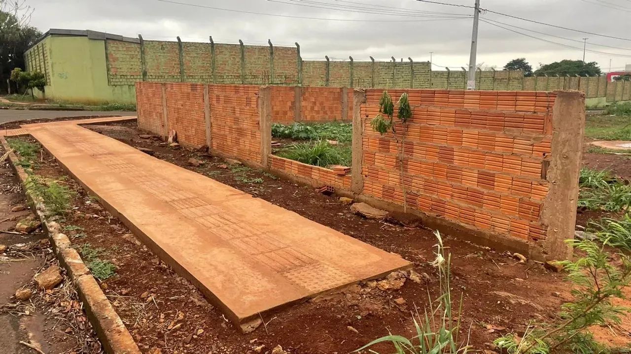 Vendo Terreno Esquina 450 m2 /  Bairro Tijuca - Foto 2