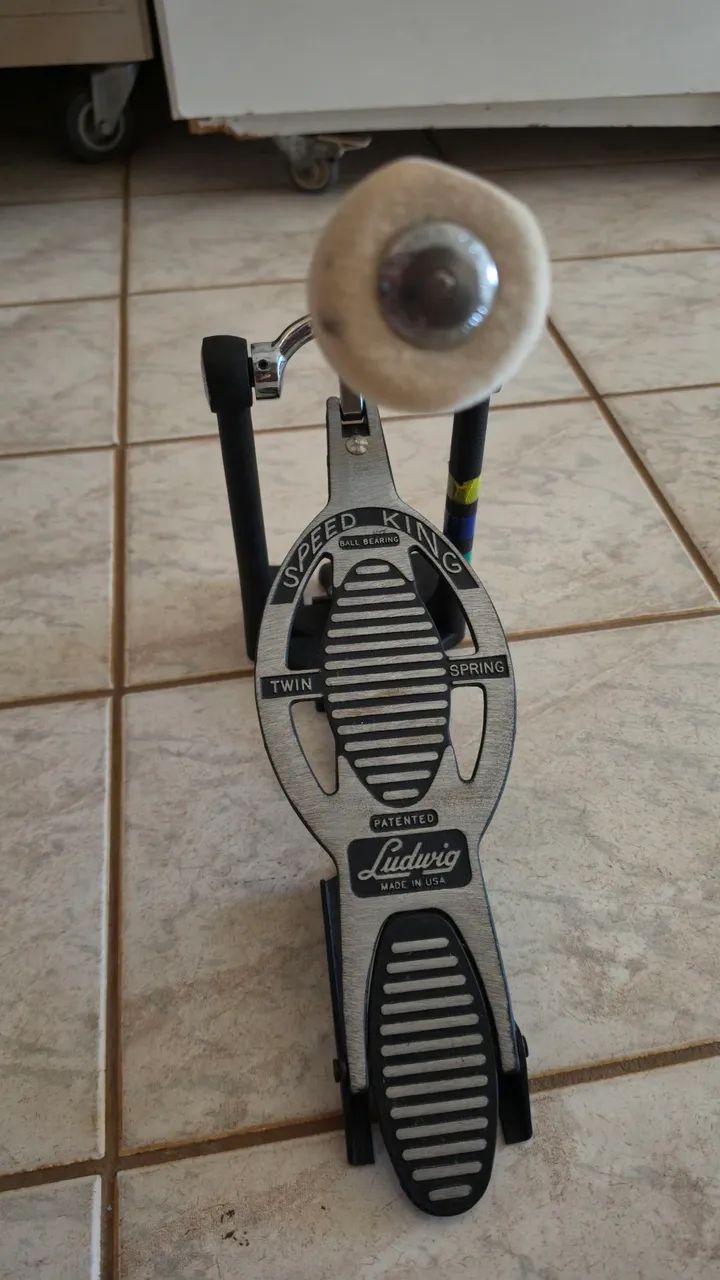 Pedal ludwing speed king pouco usado. - Instrumentos musicais