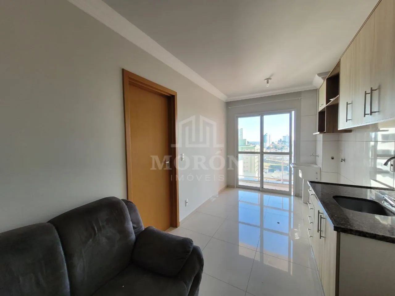 APARTAMENTO SEMI MOBILIADO PARA ALUGAR NO CENTRO - Foto 2