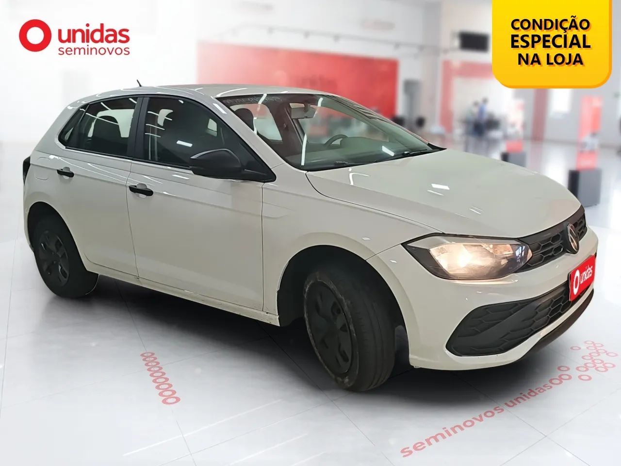 Volkswagen Polo Track 1.0 Flex 12V 5p, foto 3 de 16