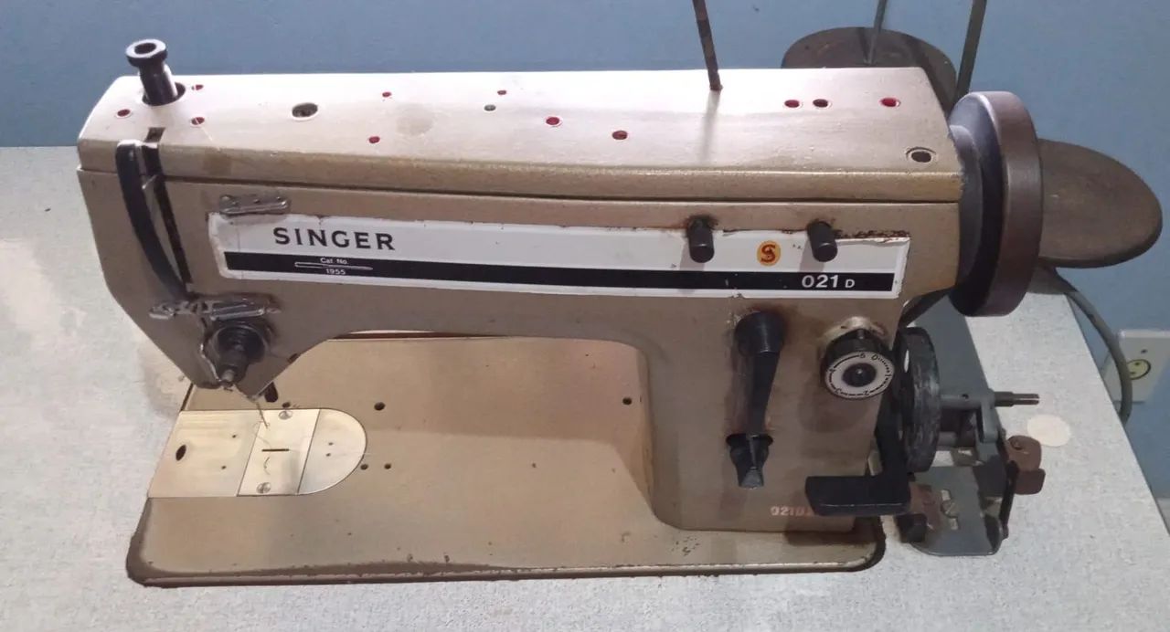 MAQUINA SINGER ZIG ZAG SEMI INDUSTRIAL