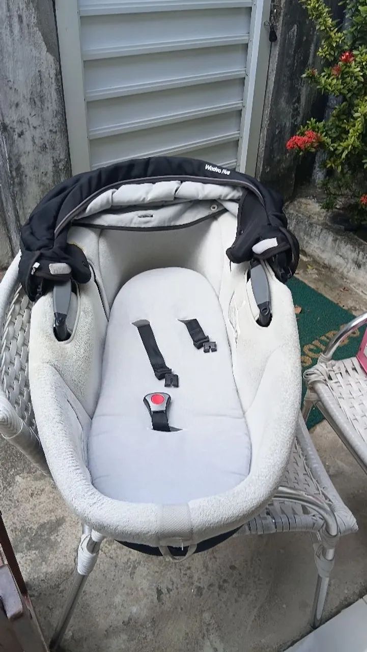 Bebe conforto. É  Moisés de bebê 