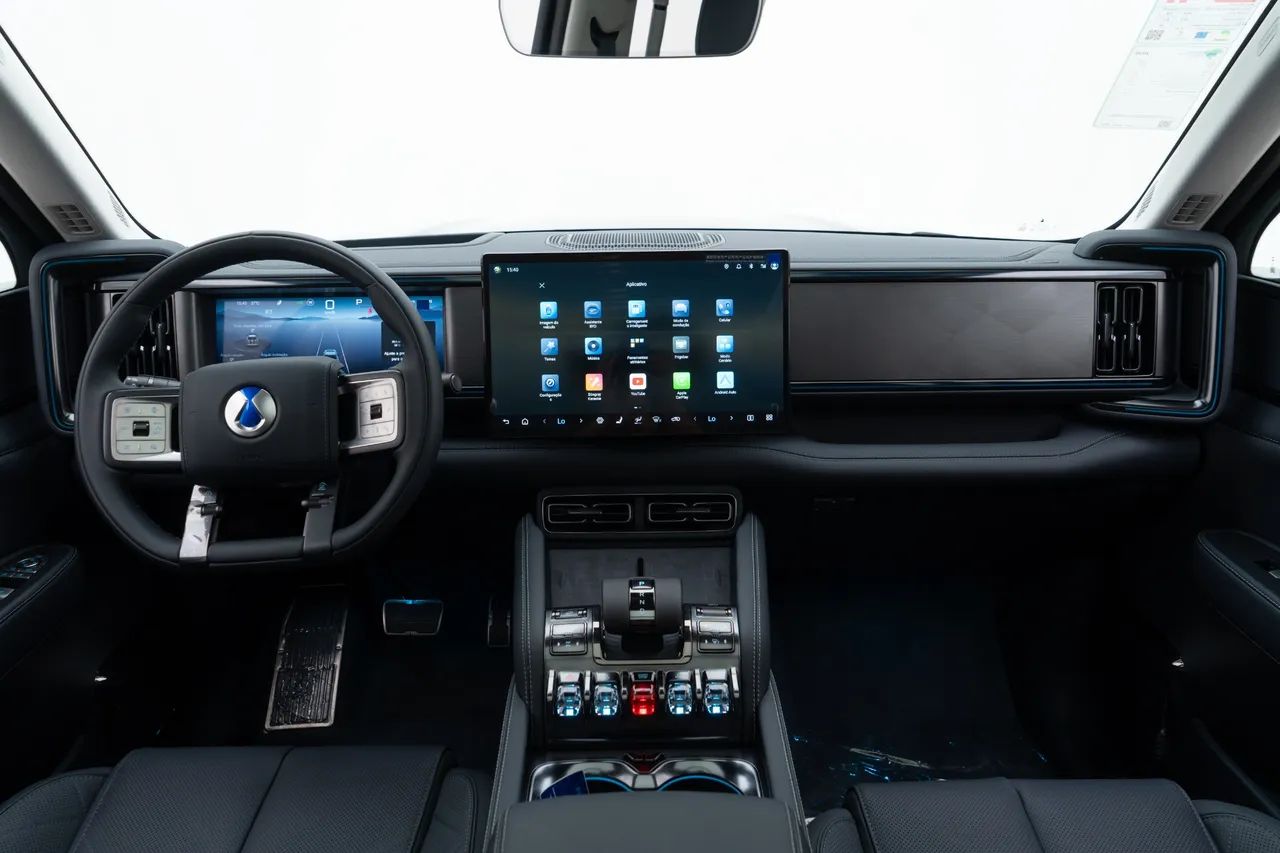 Denza B5 SUV híbrido plug-in, foto 9 de 18