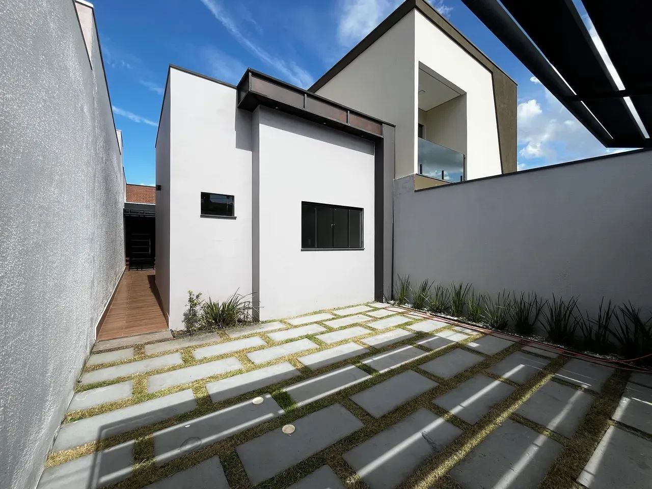 Casa em rua fechada e sem saida no Santa Cruz 1