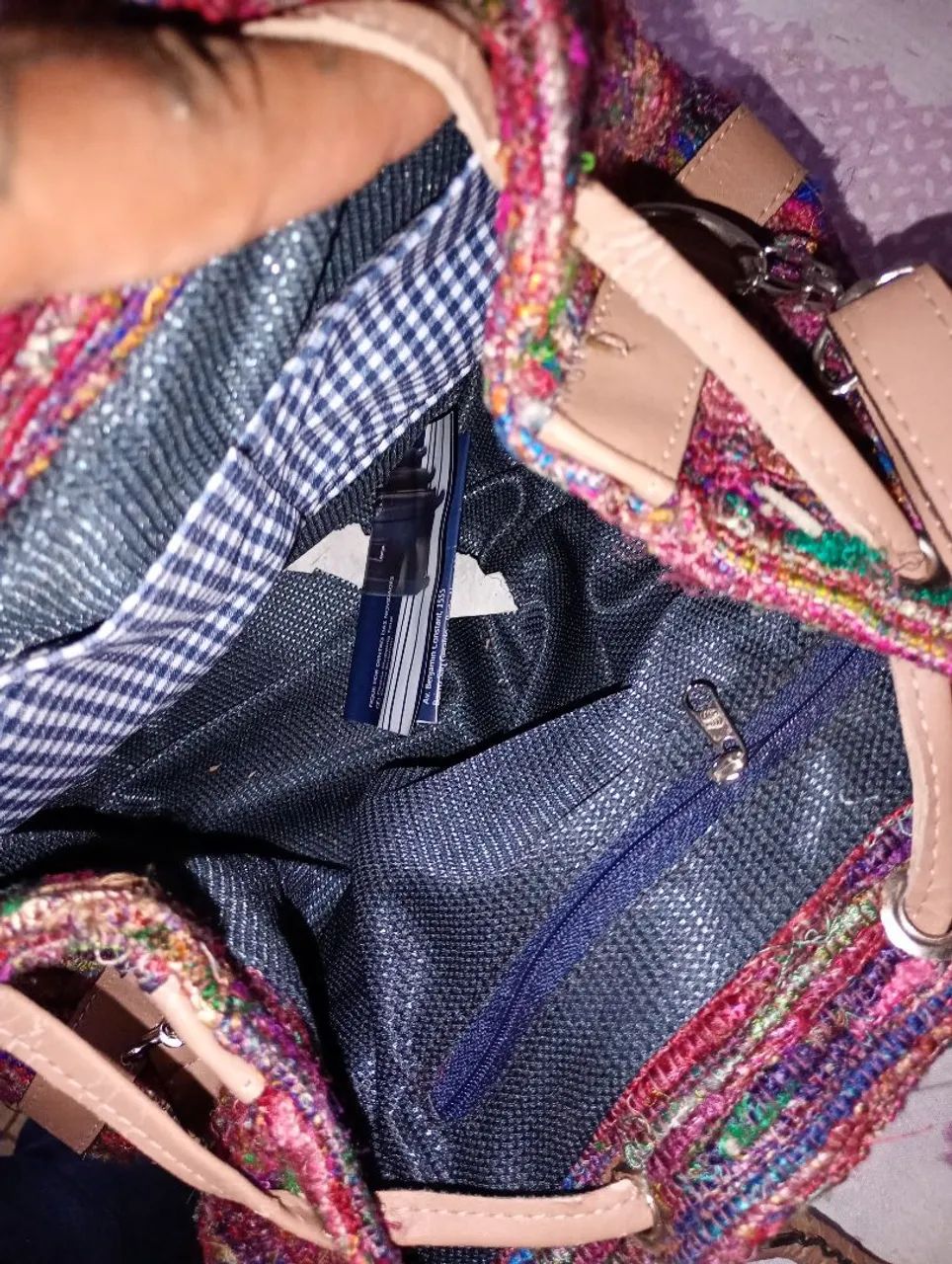 Vendo uma bolsa nova.ENTREGO - Foto 5