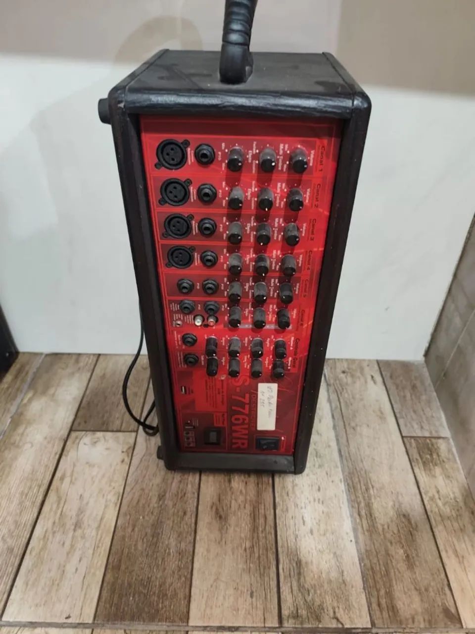 Mesa de som Destroyer S776WR com potencia junto 
