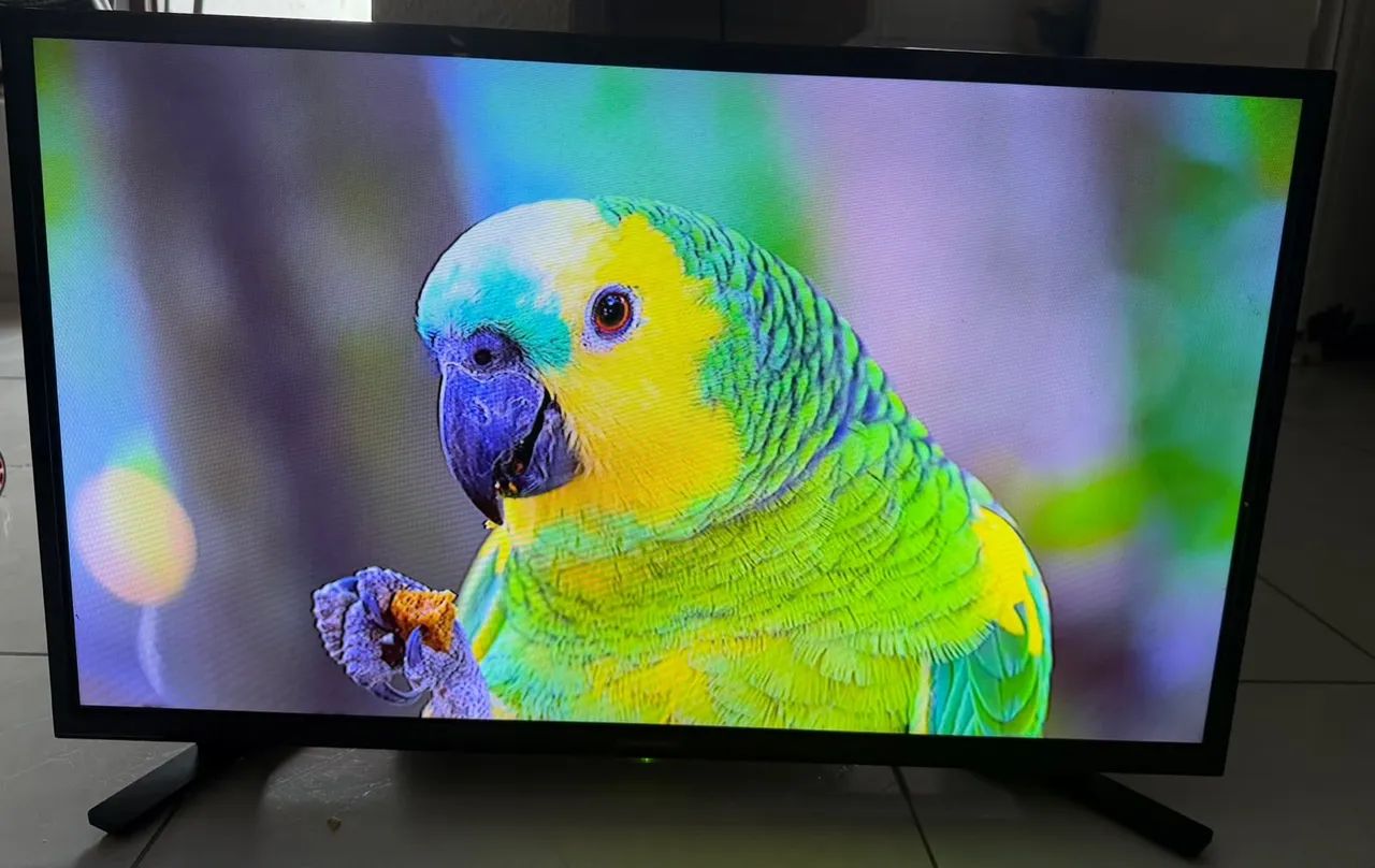 Tv Panasonic smart 32 polegadas muito nova imagem perfeita  - Foto 5