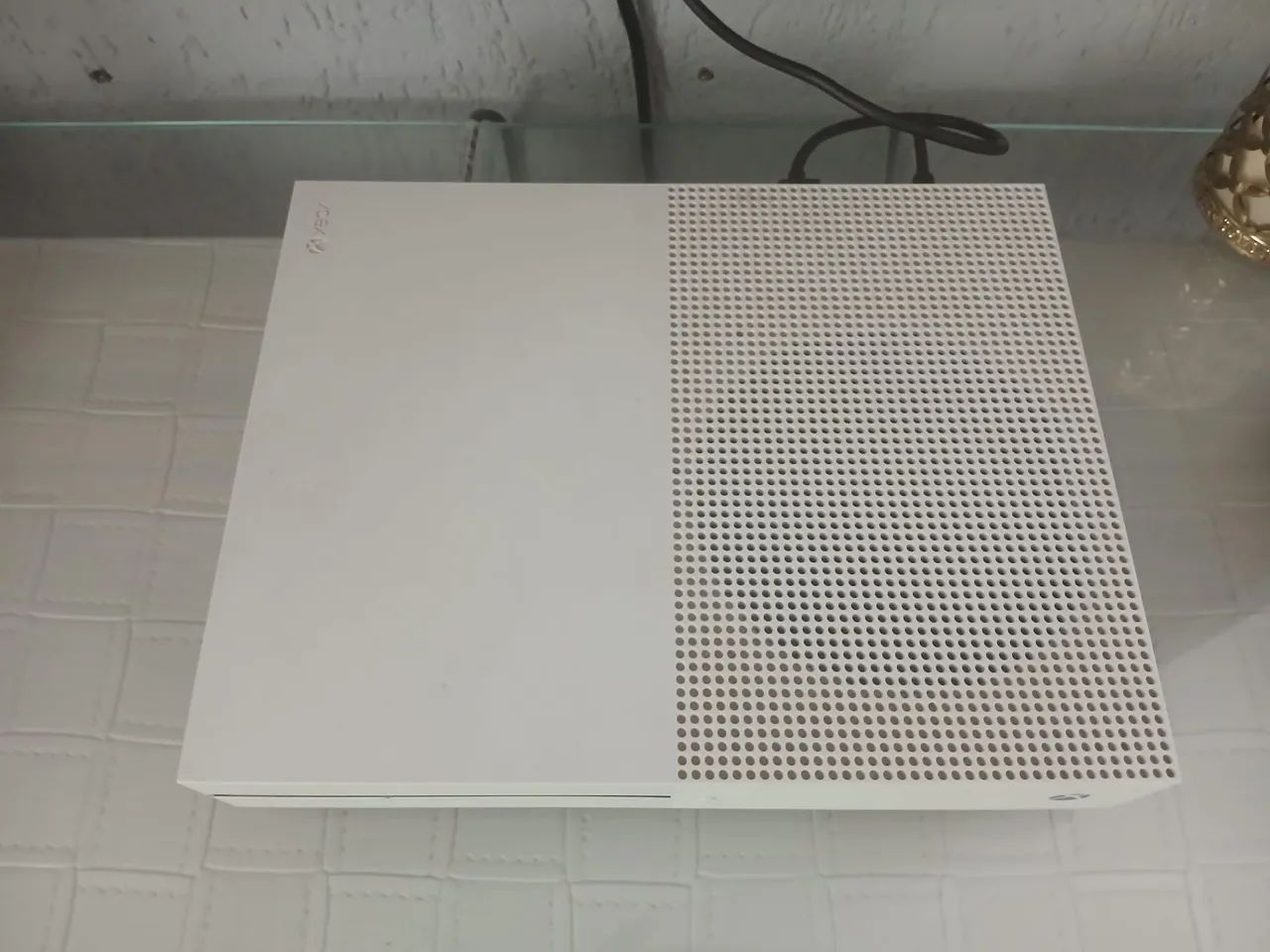 Xbox One S - 1 tb sem controle 