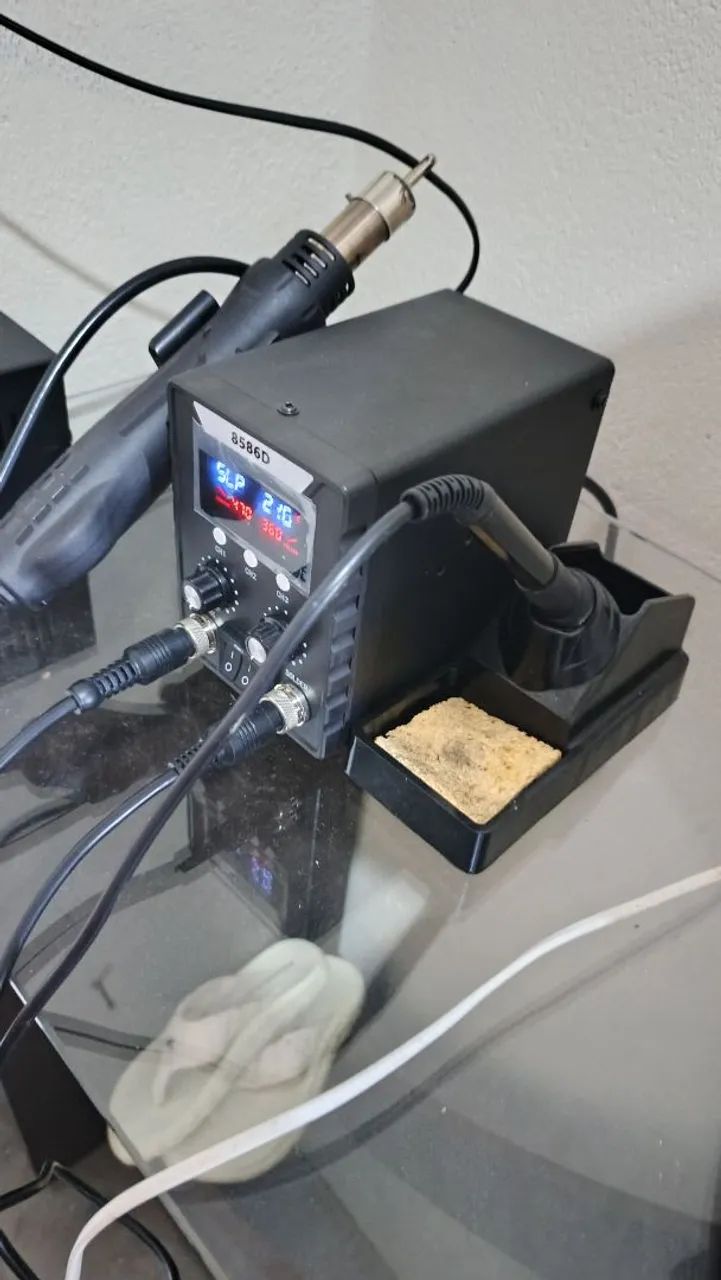 Estação de retrabalho 8586D 127V