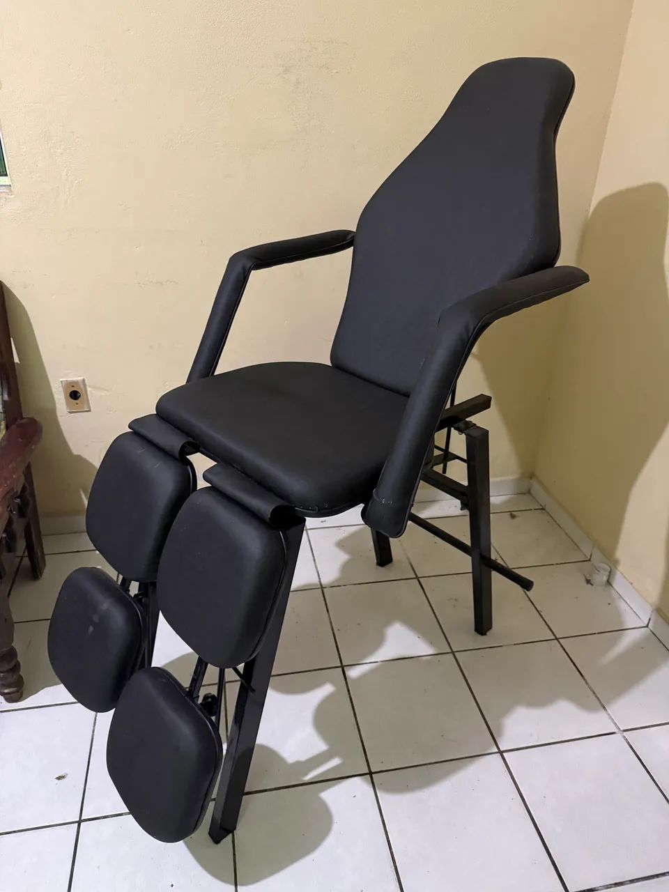     Cadeira/Maca 2 em 1 para tatuagem