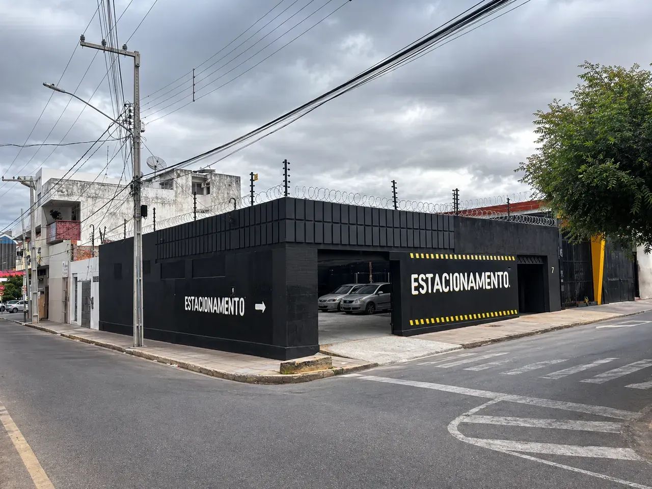 TERRENO COMERCIAL À VENDA!