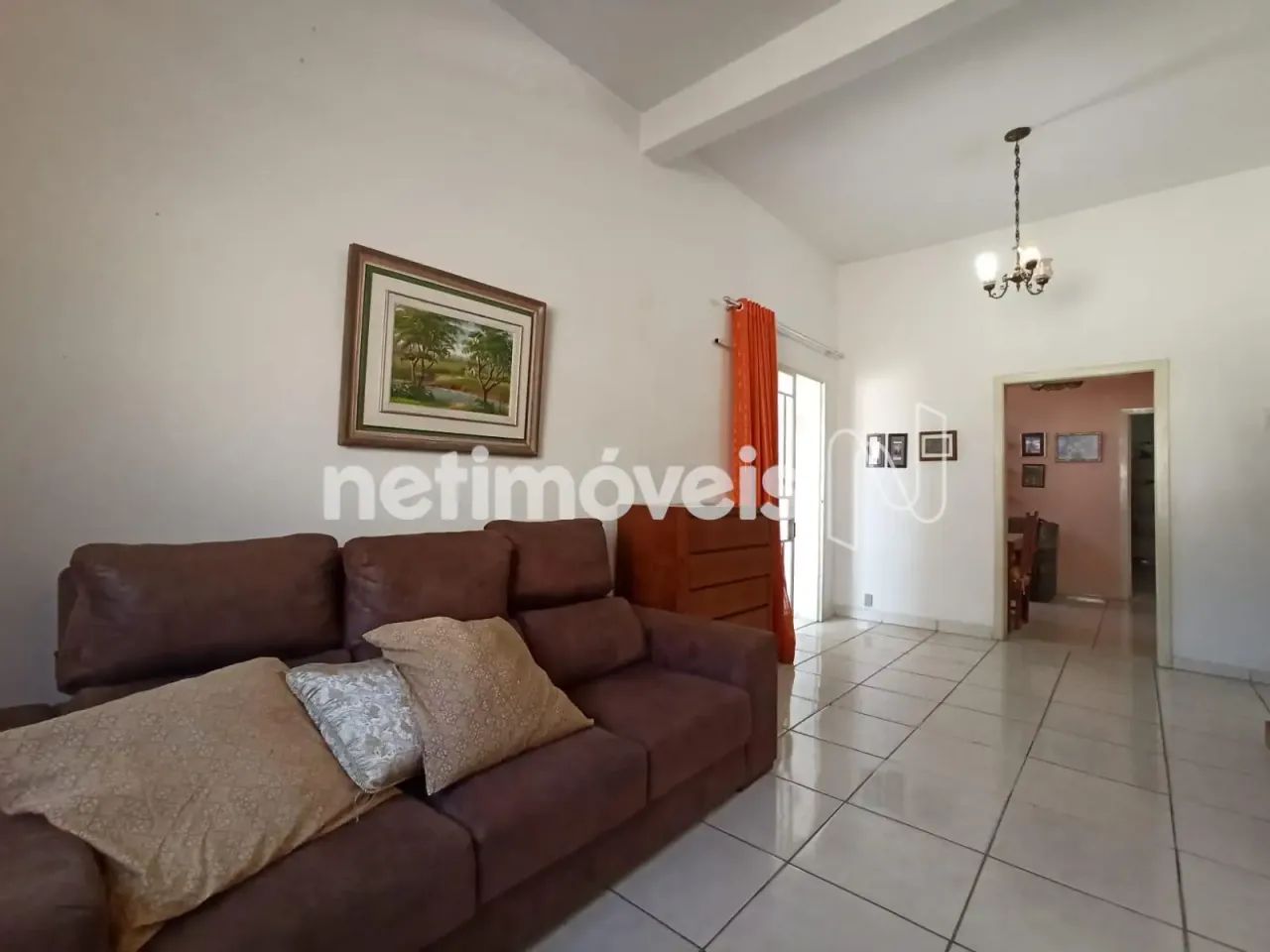 CASA À VENDA NO BAIRRO BONFIM.