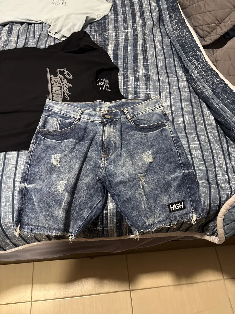 camisas e shorts a venda por 50 R$ - Foto 5