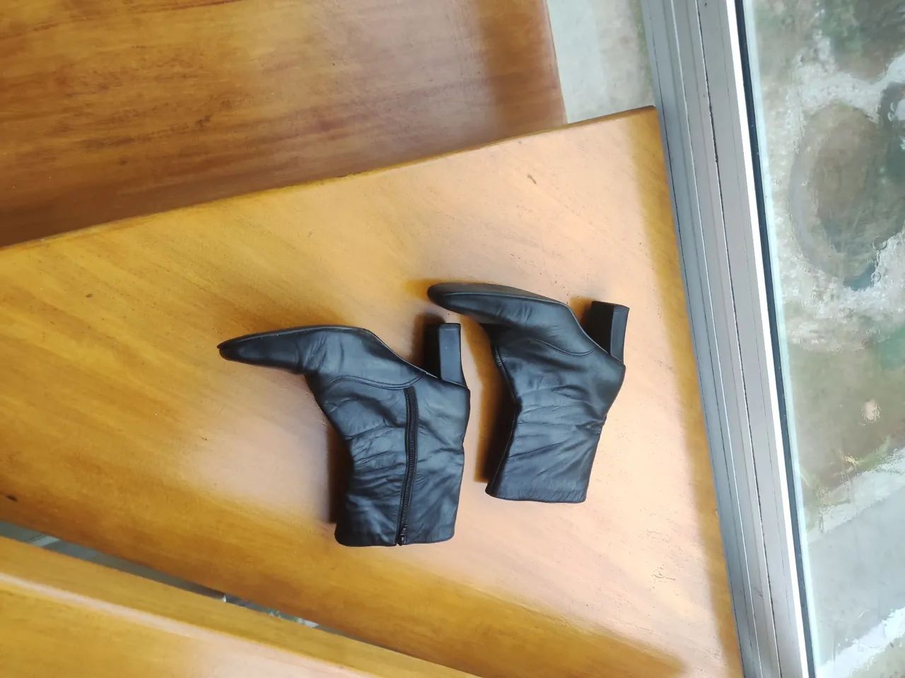Bota de couro legítimo preta n 37 - Foto 3