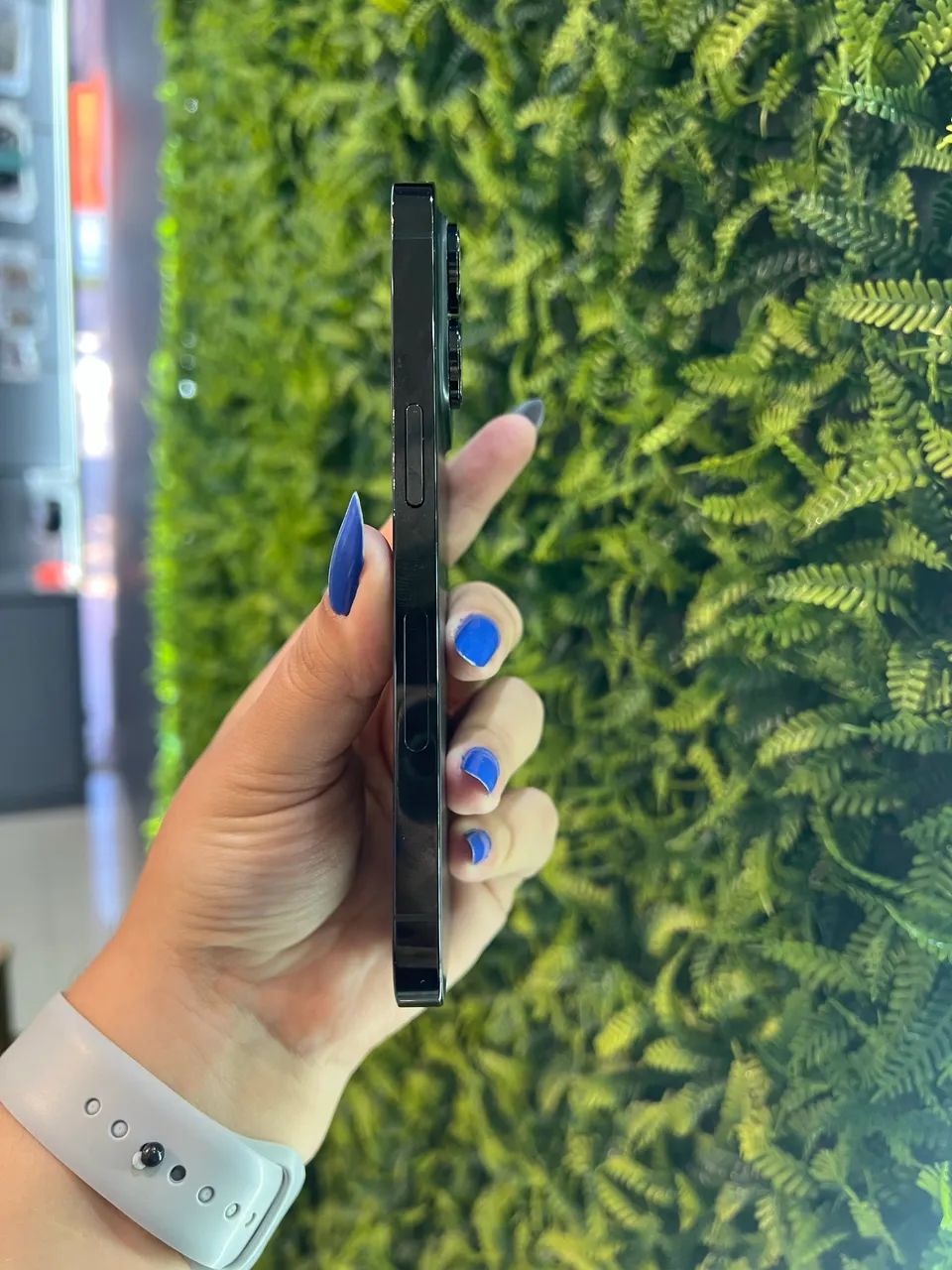 Iphone 16 pro  - Foto 3