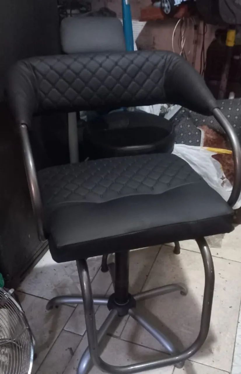 CADEIRA DE SALÃO 
