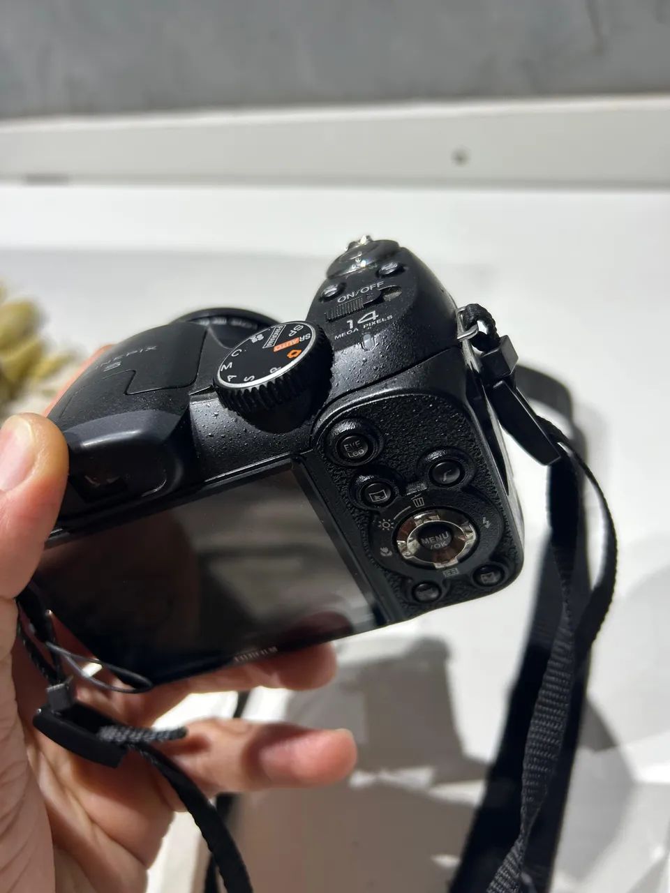 VENDO CÂMERA FUJIFILM SEMI NOVA  - Foto 4