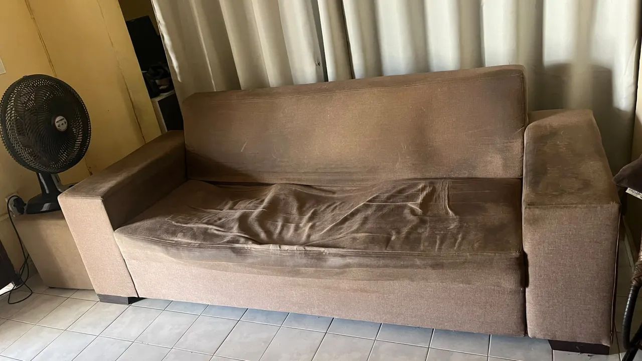 Sofá 3 lugares 