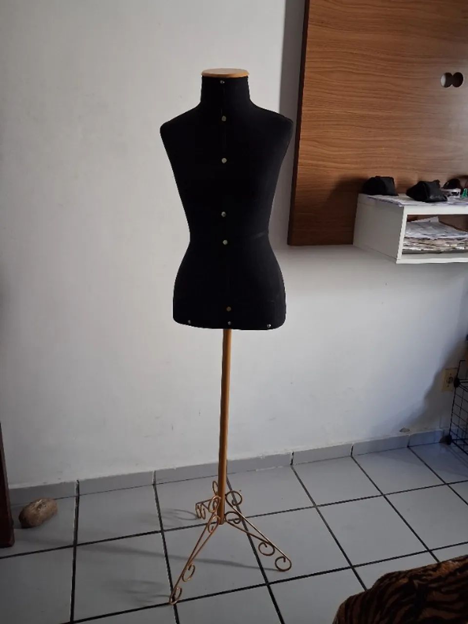 Cabides e manequim para loja - Foto 4