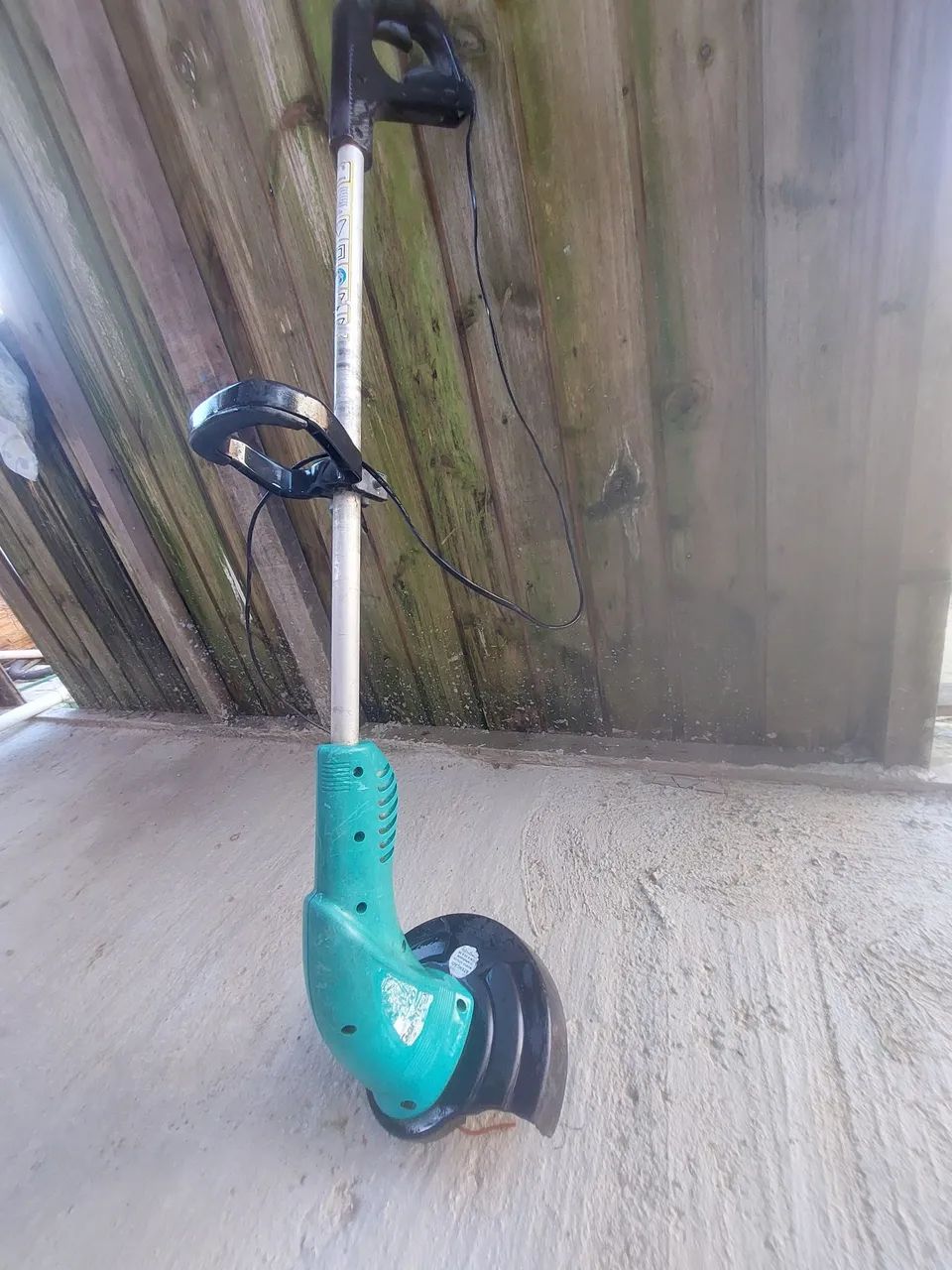 Roçadeira elétrica 220v 