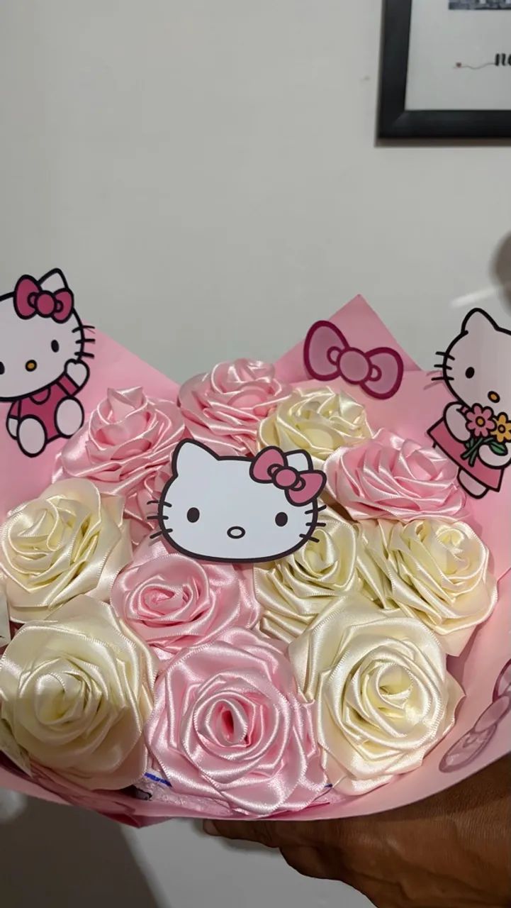 Buquê de cetim - Hello Kitty