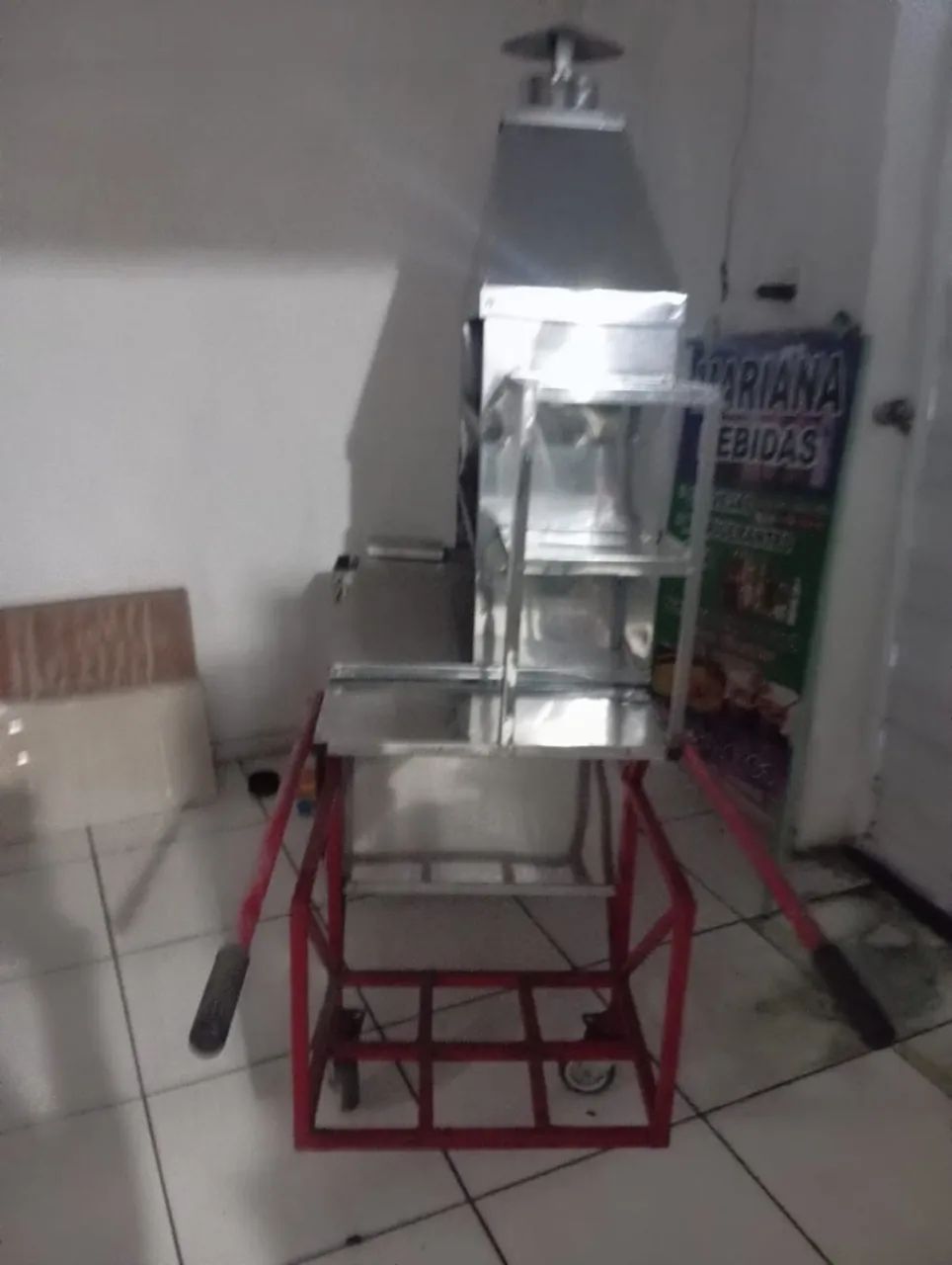 Vende-se este carrinho de espetinhos. - Foto 4