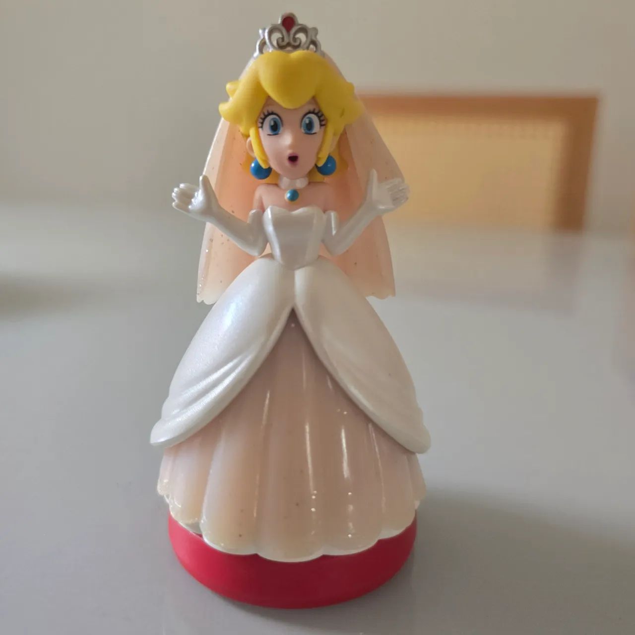 Amiibo Peach (Wedding Outfit)