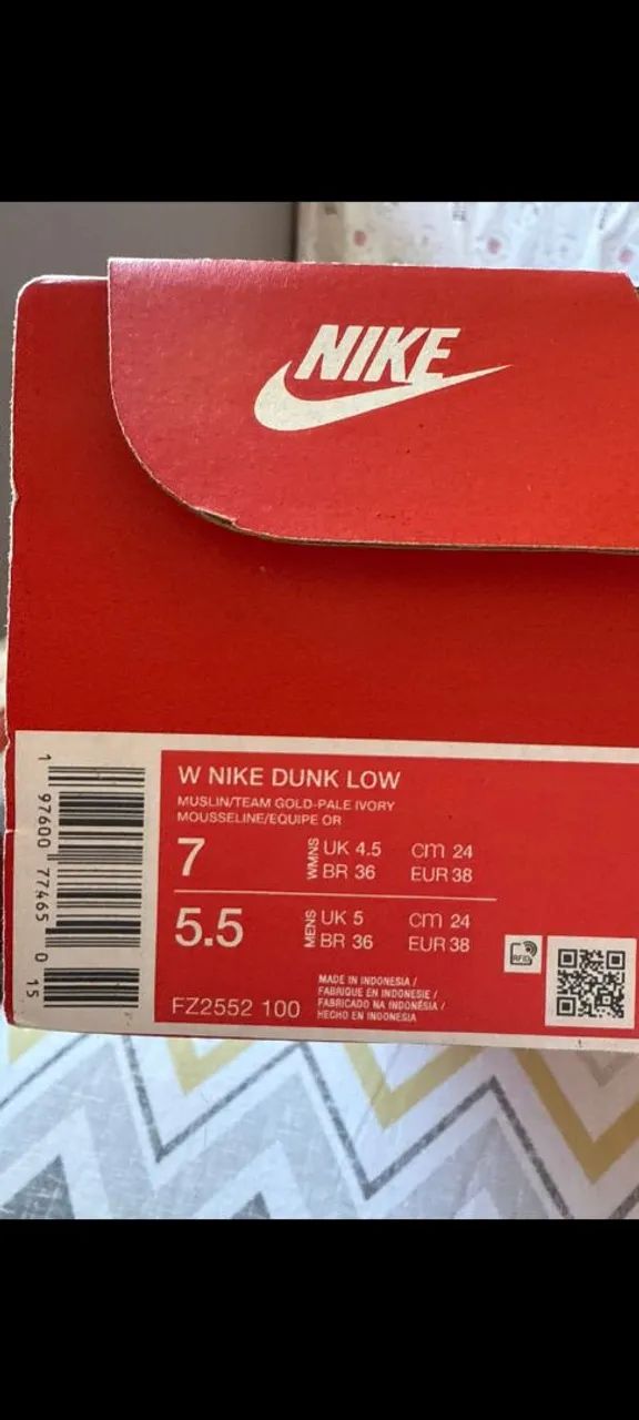 Tênis Nike Dunk Low 'Gold Swoosh - Foto 4