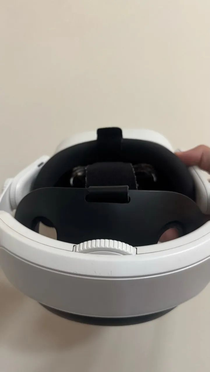 META QUEST 3S - VR COM SUPORTE PRA CABEÇA E CABO LINK - Foto 3