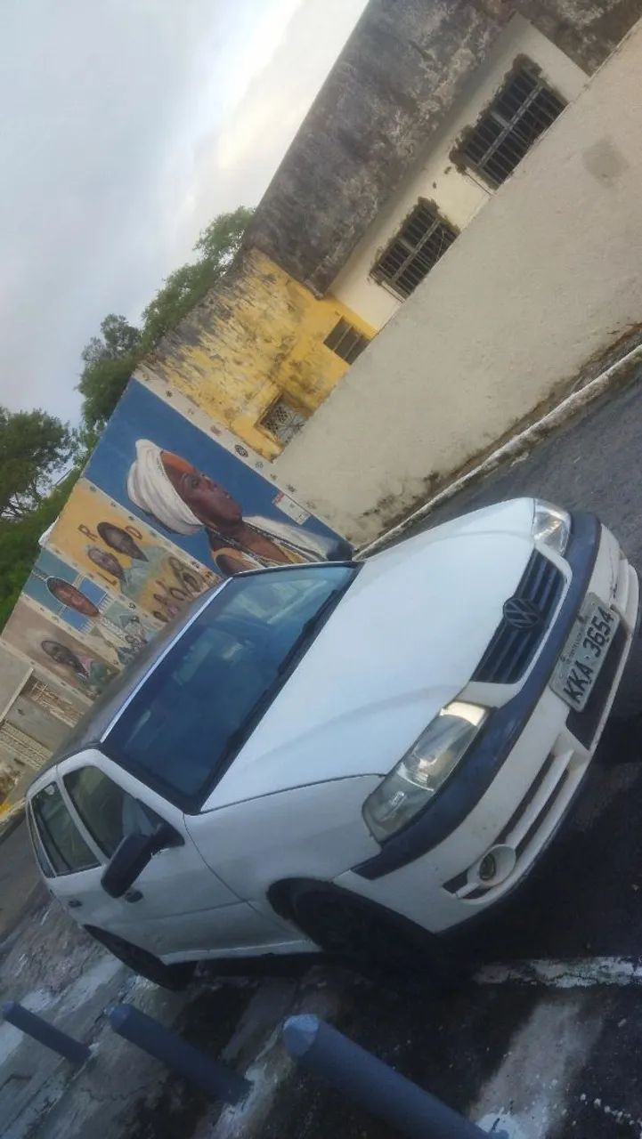 Volkswagen Gol Gol 1000 Mi 16V/ Ouro 2p 2000