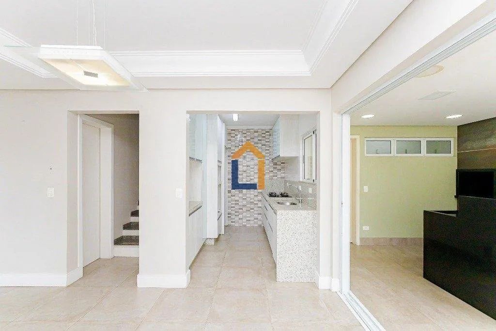 Sobrado com 210m² no bairro Atuba - Foto 5