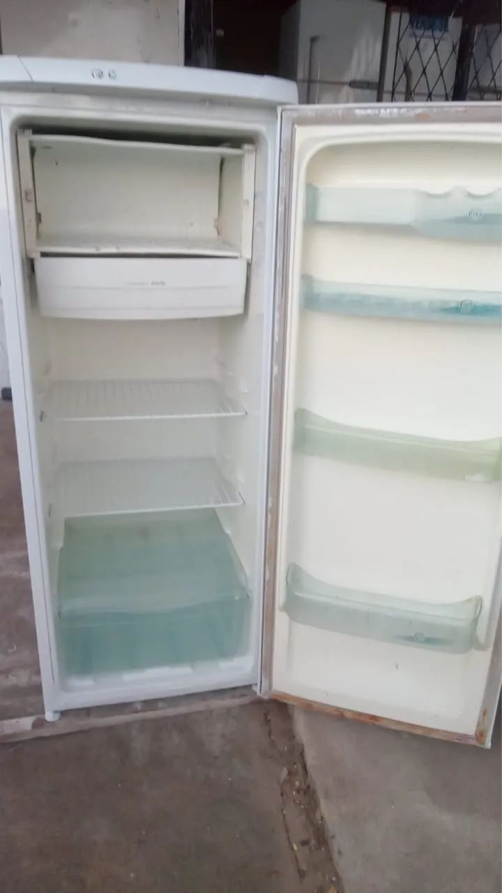 Geladeira Eletrolux  - Foto 2