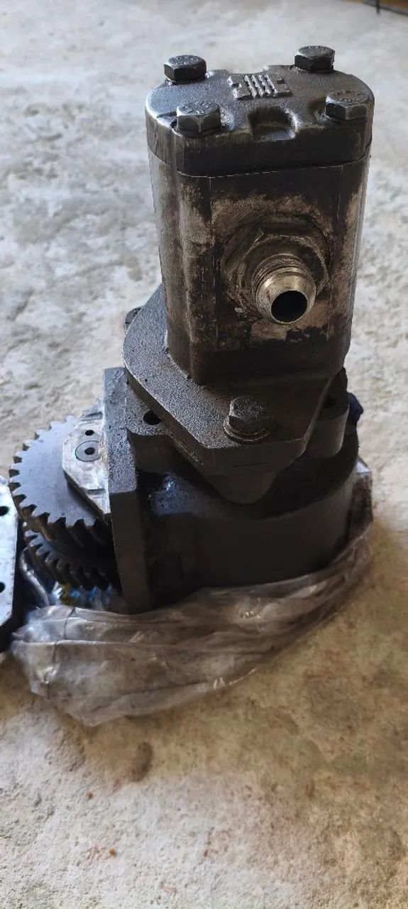 tomada e bomba hidráulica da 710  - Foto 2