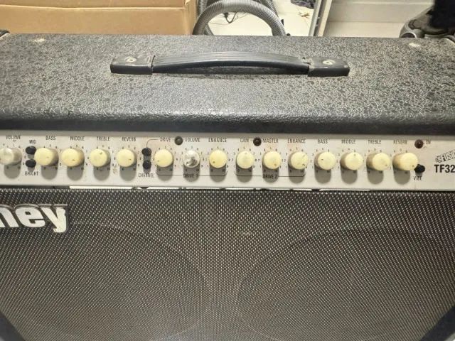 Amplificador Laney TF 320  - Foto 4