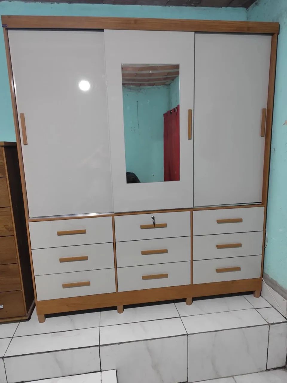 Guarda roupa casal 9 gvts 