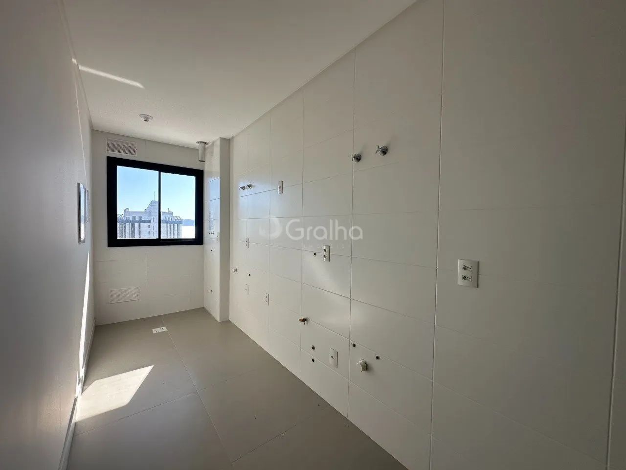 Apartamento de 70m² com 2 suítes na Agronômica - Foto 4