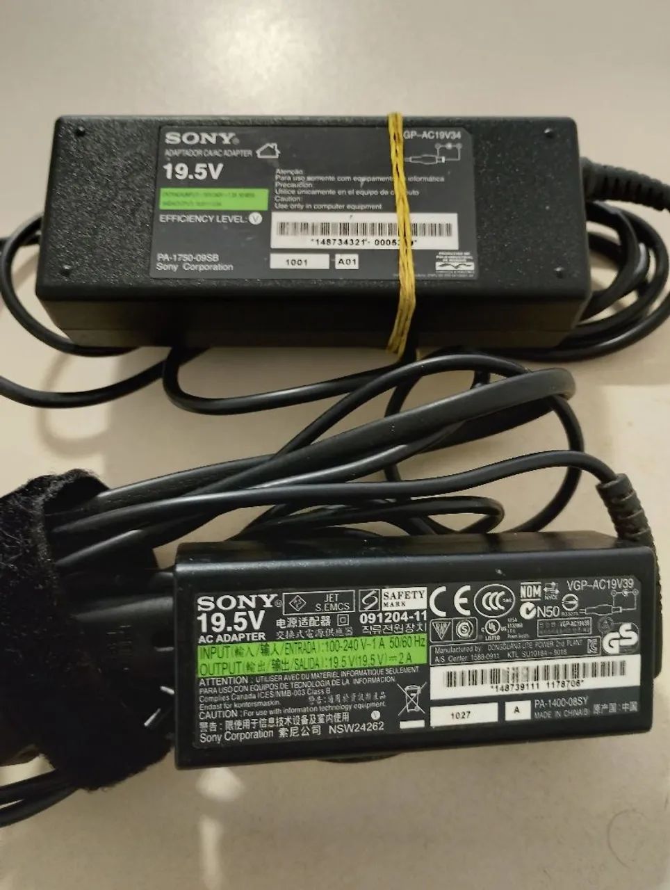 Vendo fonte para notebook Sony vaio original por 50 reais cada para vim buscar ok  - Foto 2