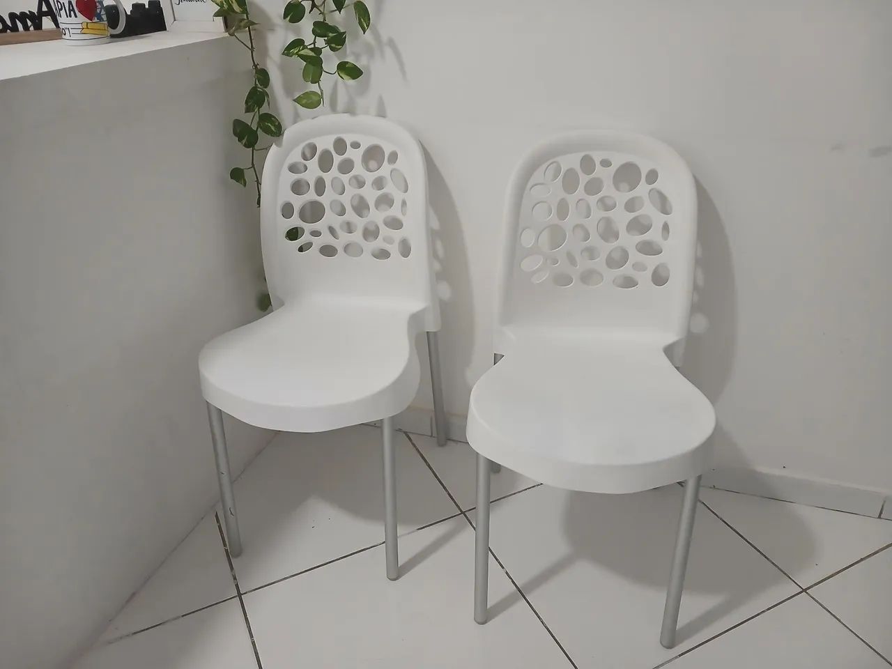 Vendo cadeira plástica reforçada 